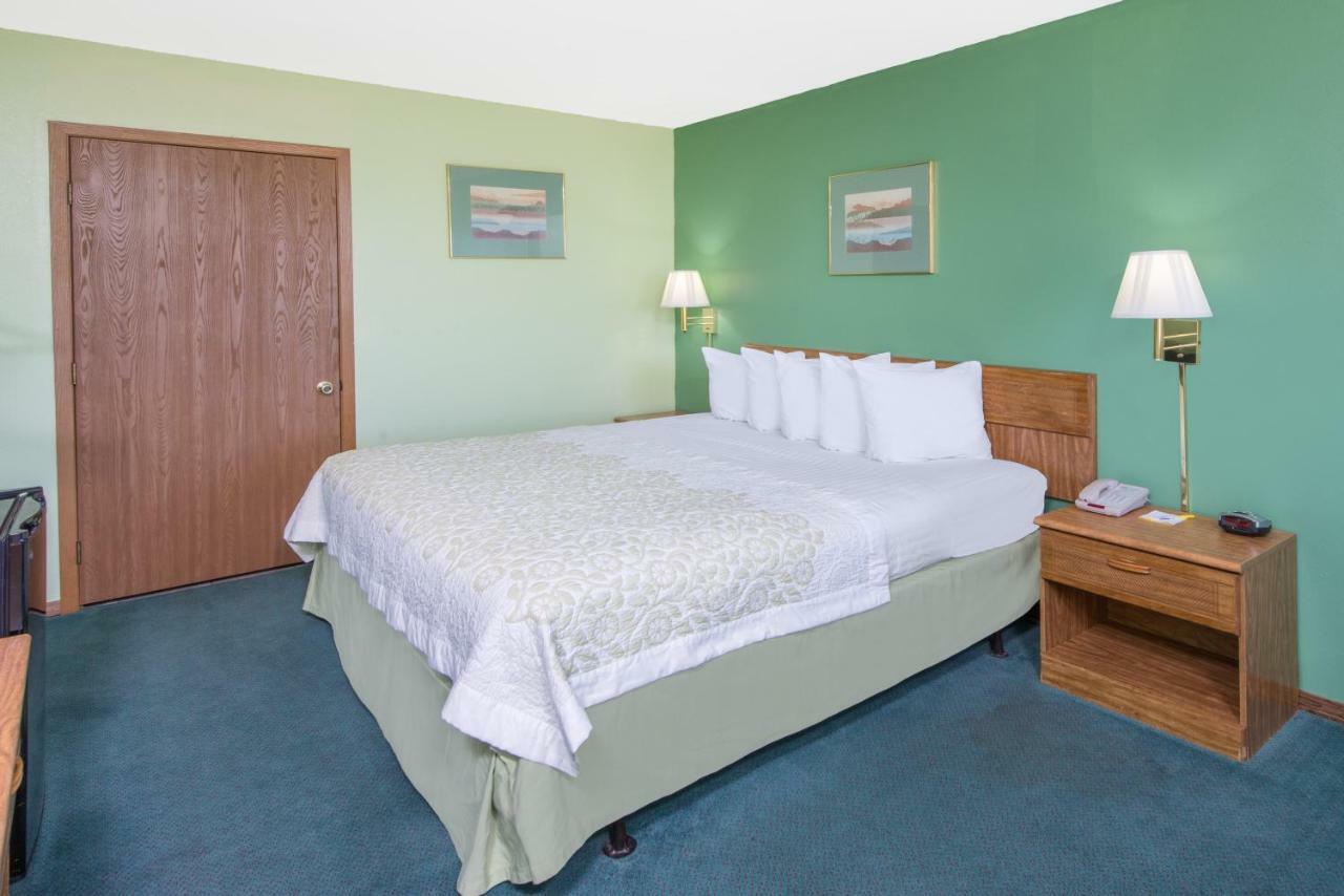 Days Inn By Wyndham Mountain Grove エクステリア 写真